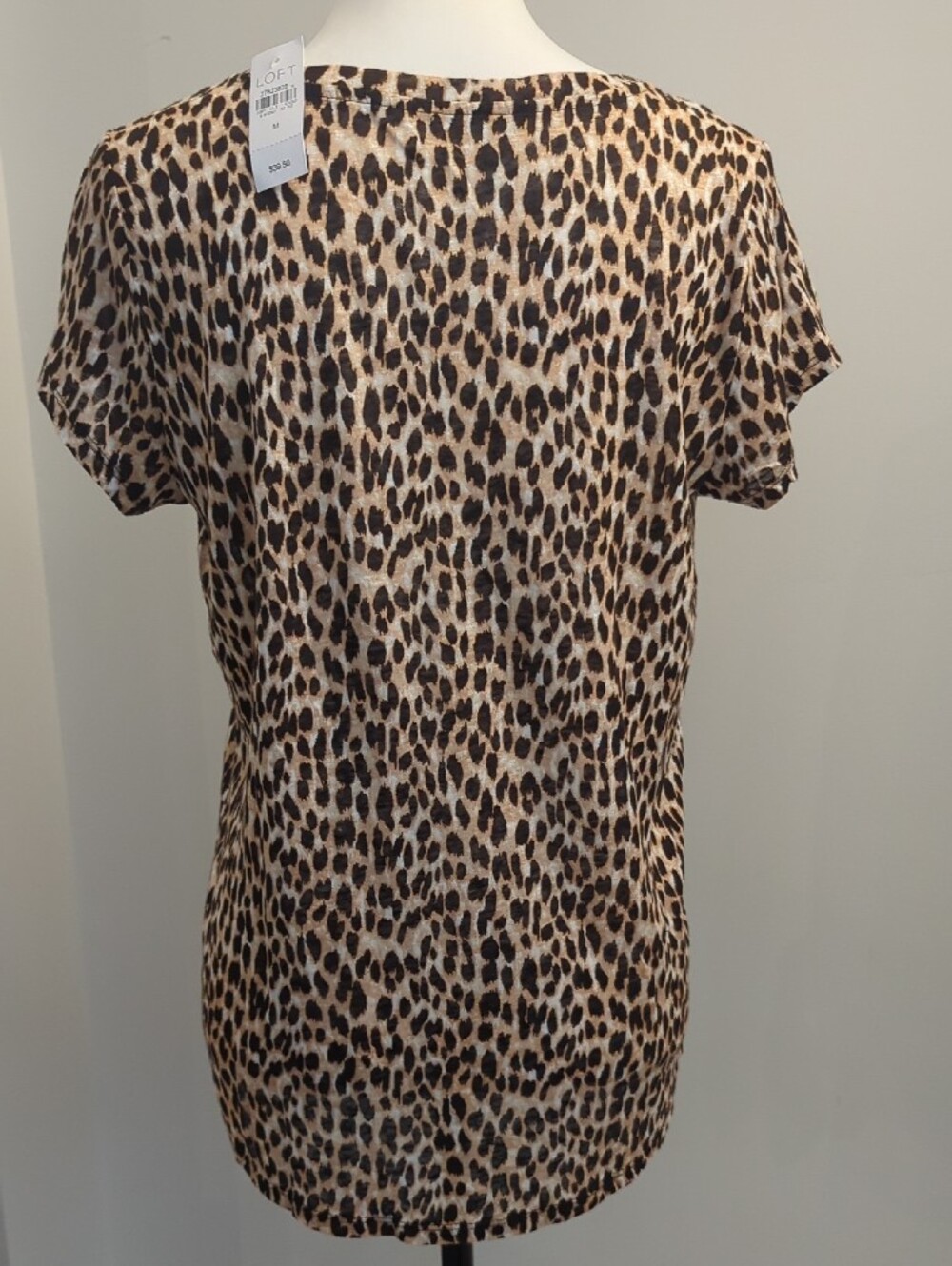 NWT LOFT Leopard Print Front Knot Tie Hem 100% Linen Tee Short Sleeve Crew Top - Picture 6 of 9